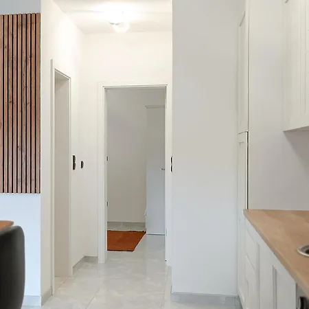 2 Bedroom Awesome In