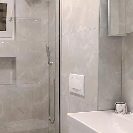 Apartment Beautiful In With Wifi