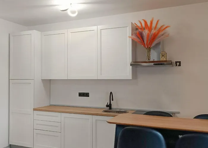 2 Bedroom Awesome In *