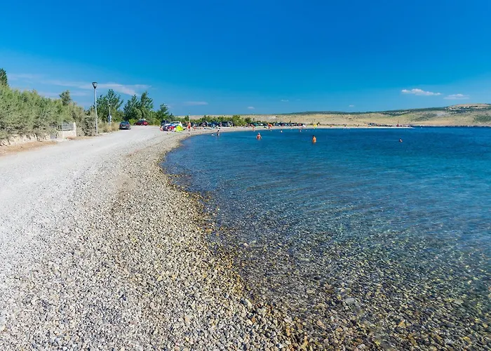 2 Bedroom Awesome In Διαμέρισμα Seline